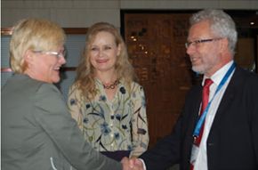 Morten Flate Paulsen welcomes Kristin Halvorsen to the EDEN conference in Oslo